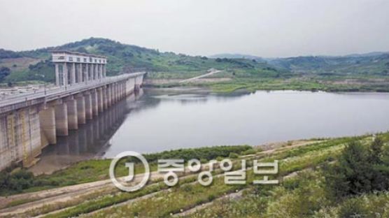 물 가득 채운 북한 황강댐…“수공 준비하나” 파주·연천 비상