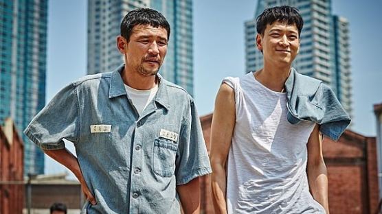 [매거진M] 2016 한국 영화계 중간 점검…"‘1000만 영화’ 없는 상반기 4년 만에 처음"