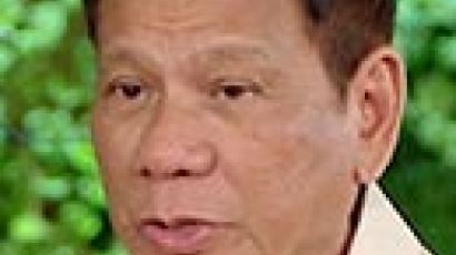 “부패·길거리 범죄·마약 유통과 전쟁…땅에 떨어진 필리핀 정부 신뢰 회복”