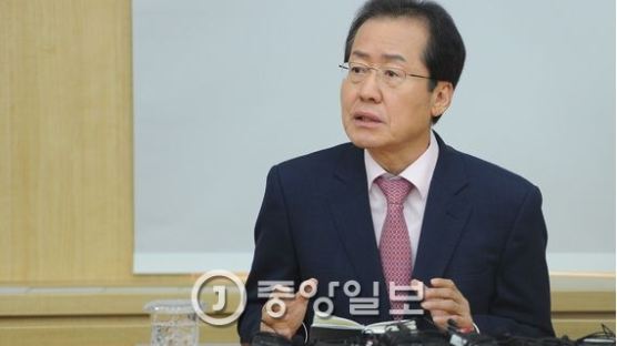 홍준표 경남지사 도의원에게 "쓰레기, 개" 비하 발언 