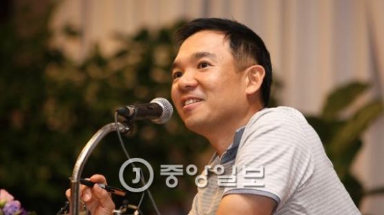 '진경준 의혹' 넥슨 창업주 김정주 검찰 소환…"솔직하게 조사 받겠다"