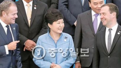 박 대통령, EU와 “FTA 개정”…아베 만나 “북핵 공조 강화”