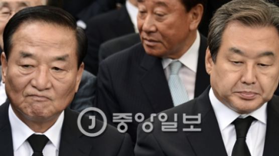 총선백서 후폭풍…친박 "비박이 당 분열" vs. 비박 "친박 패권주의"