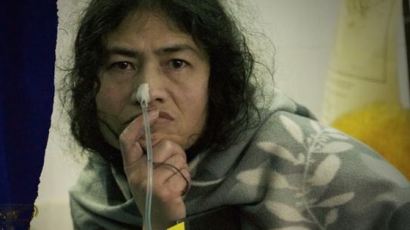 세계 최장 단식투쟁 인도판 '철의 여인'…16년만 단식 끝내