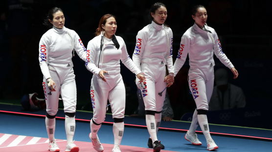 [리우포토] 한국여자 펜싱 에페 대표팀 단체전 4강 실패