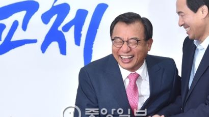 이정현 새누리 대표 KBS 보도 통제 논란에 “협조요청” 해명