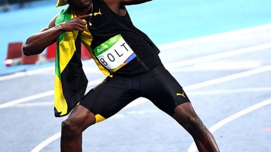 [리우2016] 볼트, 또 41걸음 만에…100m 첫 올림픽 3연속 금메달