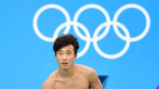 한국 다이빙 역사 쓴 최연소 우하람, "다음엔 메달 딴다" 