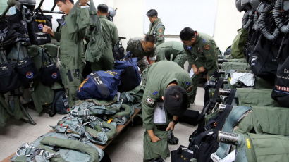 [화보] 공군, 대규모 전투훈련 '소링 이글'…항공기 60여 대 참가 