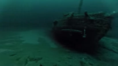 [영상] 213년 전 침몰한 美범선 발견…돛대까지 '우뚝'
