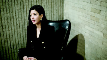 ‘도도맘’ 김미나, ‘남편 서류’위조 혐의로 재판에 넘겨져