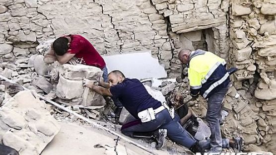 이탈리아 지진에 사망자 247명…문화유산도 피해 잇따라