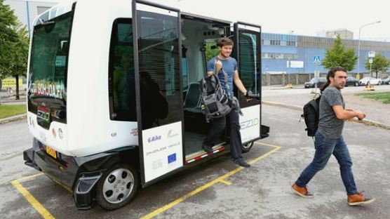 핀란드 '운전기사 없는 버스' 최초 시험 운행 시작