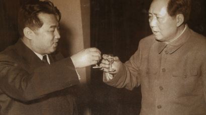 "김일성, 1975년 마오쩌둥 만나 한반도 무력 통일 의욕"