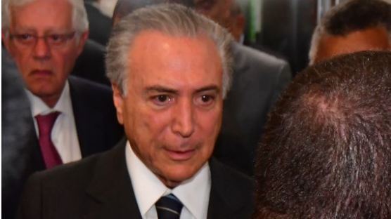 브라질 신임 대통령, 앞길 험난…부인은 32세 미스 상파울루