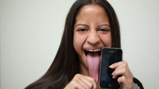 세계에서 가장 긴 혀를 가진 소녀의 ‘무한도전’