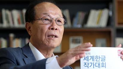 “한국문학 세계화가 K팝 인기 연장시킬 것”