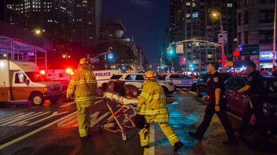 뉴욕 도심 폭발사고…현장보니
