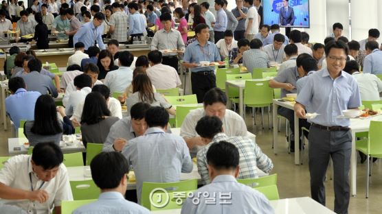 [서소문 사진관] 김영란법 시행 첫 날 바뀐 점심 풍속도