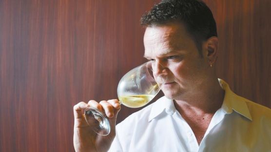 [라이프] 호주 와인 혁신 이끄는 킴 슈로터 ‘펜폴즈’ 와인메이커 쉬라즈를 넘어서다