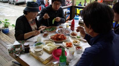 소싸움부터, 전어잡이까지…가을 축제 풍년이네