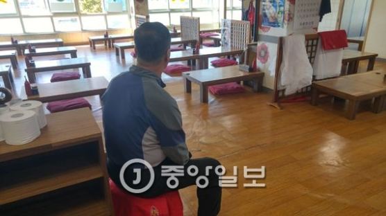 부산 광안리 횟집거리, 콜레라·김영란법·태풍에 3중고 ‘울상’