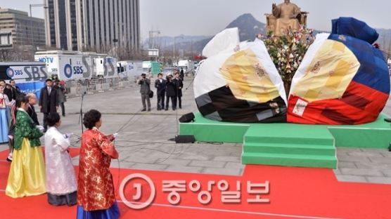 규방공예 전문가 "'최순실표 짝퉁 오방낭'때문에 액운 붙은듯"