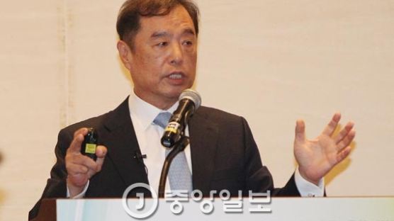 김병준 전 청와대 정책실장 "한국은 고장난 자동차" 