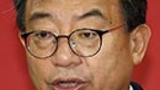 김재원 수석 “박 대통령에게 거국내각 의견 보고”