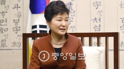 박근혜 대통령, 한국 정상으론 처음으로 APEC 정상회의 불참 