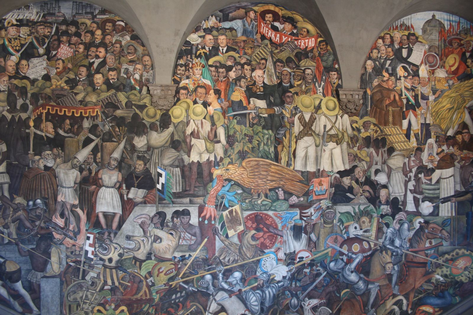국립궁전 디에고리베라의 벽화-멕시코의 역사 중앙부.