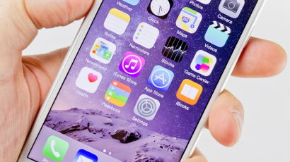 중국의 트럼프 견제구?…중국소비자협회, 아이폰 먹통현상 애플에 조사 요청