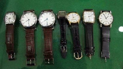 시계 깜빡한 수험생 위해 자기 손목시계 나눠준 경찰
