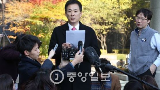 박 대통령 변호인 "검찰 수사 응하지 않겠다…특검 대비"