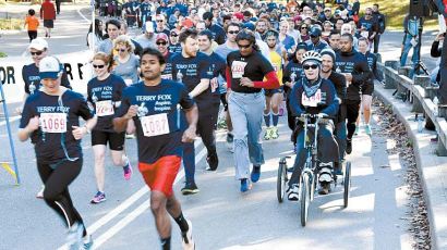 암환자 돕는 달리기, 빈민 위한 액세서리 … 기부도 진화한다 