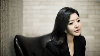 '도도맘' 김미나, 인감증명서 위조로 집행유예 2년