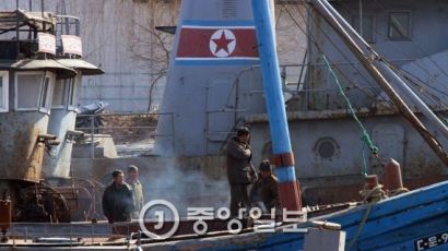 일본, 북한에 들른 모든 선박 입항 금지 