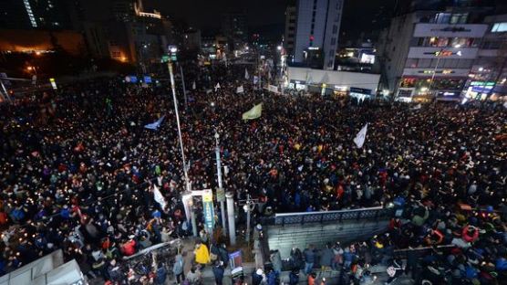 '내일도 광화문으로' 서울시, 3일 지하철·버스 추가 운행 