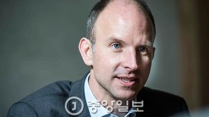 “4년 만에 독자 2000만, 비결은 재미있게 쓰는 것”