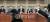 새누리당 비박계 모임인 비상시국회의가 4일 오후 국회 의원회관에서 열렸다. 왼쪽부터 정병국·심재철·김무성·김재경·주호영·유승민 의원이 회의 시작을 기다리고 있다. [사진 오종택 기자]