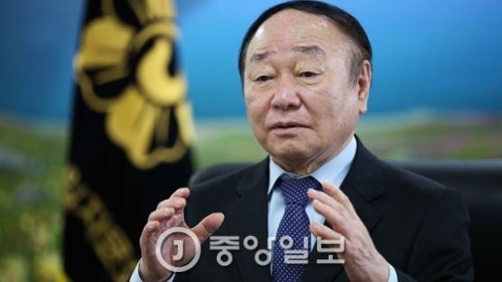 [속보] 현경대 민주평통 전 수석 부의장 정치자금법 위반 혐의 무죄 선고 