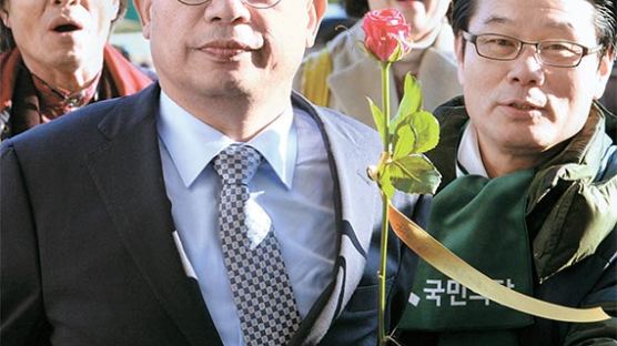 쪼개진 여당…김무성 메모엔 ‘인적청산’ ‘불가능’ ‘탈당’
