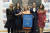 지난 10월 21일 홍보대사 임명식에서 참석한 초대 원더우먼 린다 카터(왼쪽에서 둘째)와 2대 원더우먼 갤 가봇(오른쪽에서 둘째).  [사진 UN]