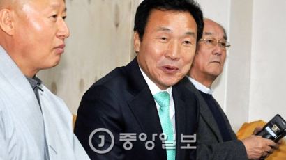 손학규 "개헌이 새누리당 권력 연장한다는 우려는 개헌 반대파의 협박"