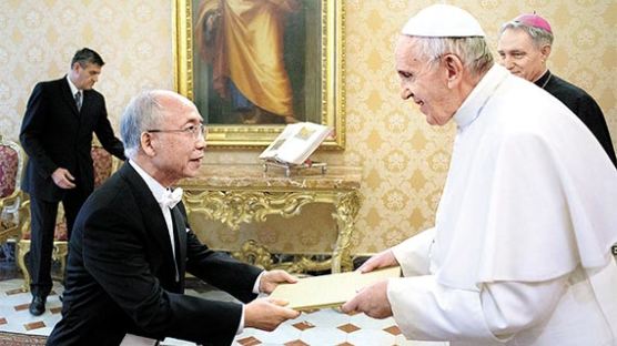 [사진] 프란치스코 교황 “한국인들 혼란 잘 이겨낼 것”