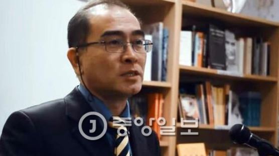[속보] 태영호, 정보위 의원들에게 "TV에서 뵀던 분들 반갑다" 