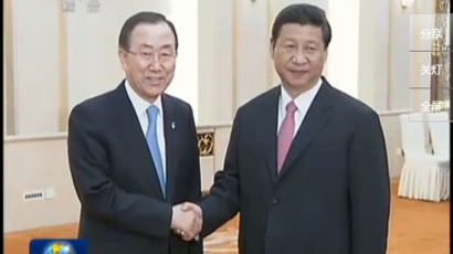 시진핑, 퇴임 앞둔 반기문 총장과 통화 “세계 평화에 기여했다” 