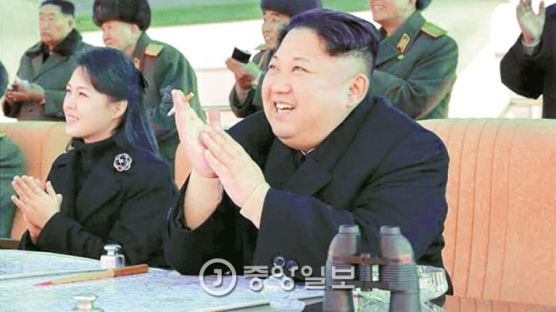 [북한 급변 사태 일어날까] 김정은 체제 '붕괴 징후' 없어