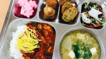 탄두리치킨·돈코츠라멘 … '장관 표창' 받은 영양사의 어마어마한 급식