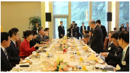박근혜 대통령, 오늘 오후 1시 30분 청와대서 기자단과 신년 티타임 예정